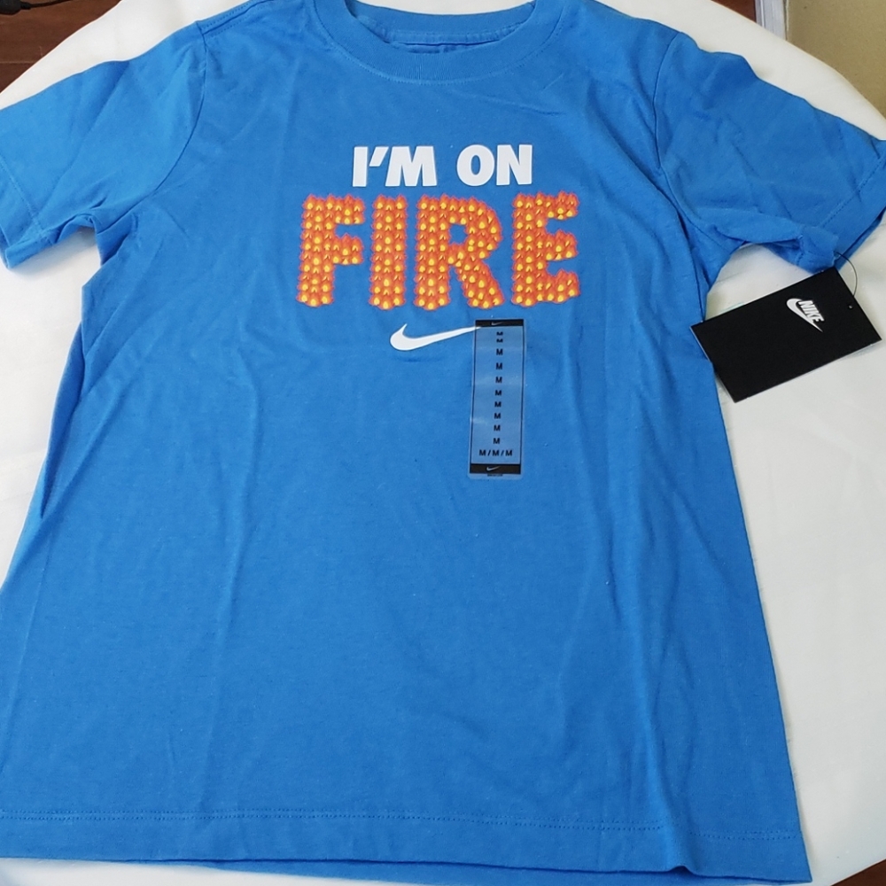 Kids Nike NWT tee Sz M